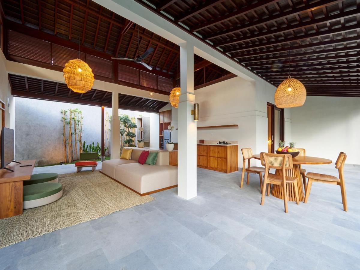Bumbak Park Villas Canggu Exterior foto